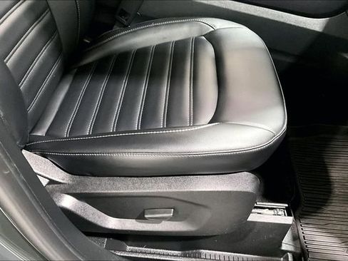 Used 2024 Ford Edge SEL w/ Convenience Package image 42