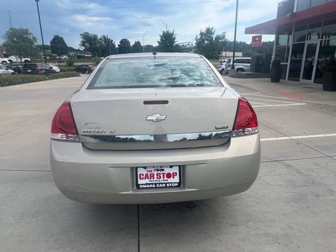 Used 2011 Chevrolet Impala LT FWD image 7