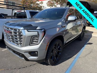 Used 2025 GMC Yukon Denali w/ Sun & Power Step Package