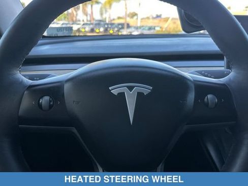 Used 2021 Tesla Model Y Long Range AWD/4WD image 25