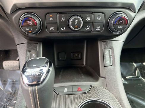 Used 2019 GMC Acadia SLT image 23