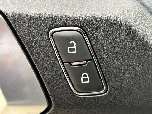 Used 2021 Ford Bronco First Edition image 25