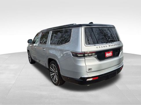 Used 2024 Jeep Grand Wagoneer L Series III image 3
