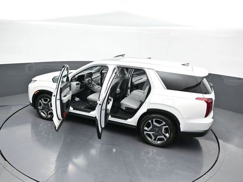 Used 2023 Hyundai Palisade SEL image 46