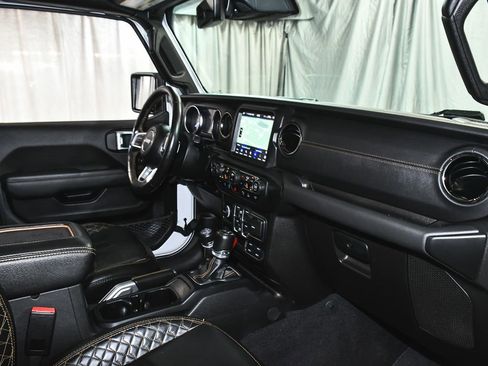 Used 2022 Jeep Wrangler Unlimited Sahara image 49