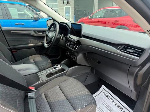 Used 2026 Ford Escape Active w/ Cold Weather Package AWD/4WD image 11