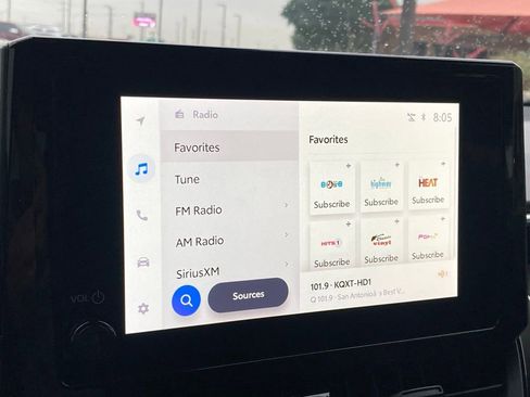 Used 2025 Toyota Corolla LE image 20