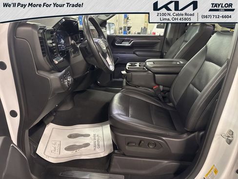 Used 2024 GMC Sierra 1500 SLT image 9