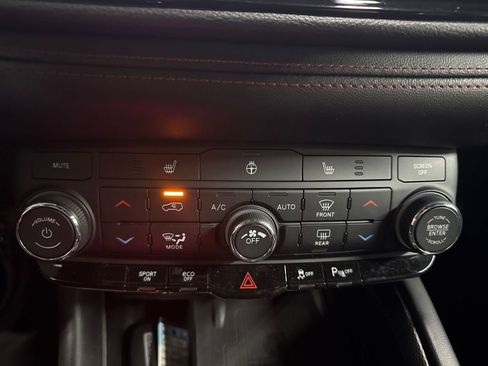 Used 2022 Dodge Durango R/T image 30