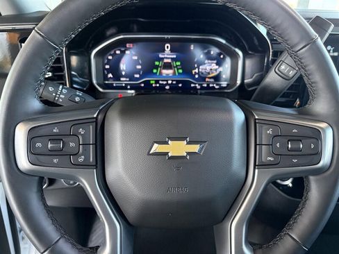 Used 2025 Chevrolet Silverado 2500 LT w/ Convenience Package AWD/4WD image 19