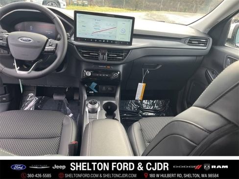 New 2025 Ford Escape SE image 26