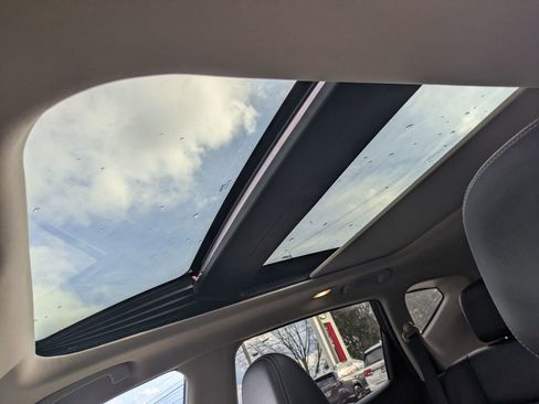 Used 2018 Nissan Murano Platinum image 23