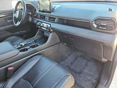 Used 2023 Honda Pilot Elite image 24