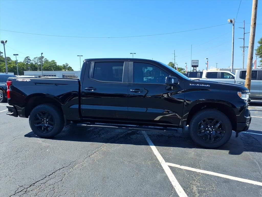 New 2026 Chevrolet Silverado 1500 RST w/ Safety Package AWD/4WD image 2