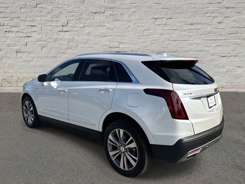 Certified 2025 Cadillac XT5 Premium Luxury image 3
