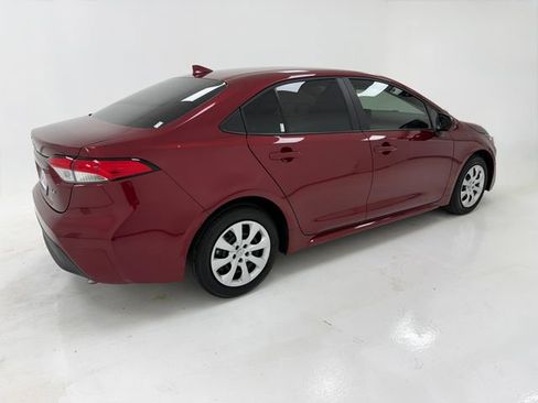 Used 2026 Toyota Corolla LE FWD image 41
