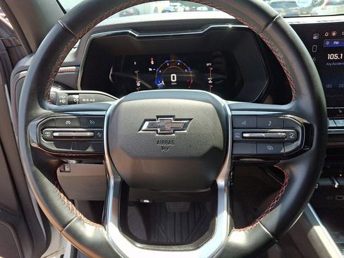 Used 2023 Chevrolet Colorado Z71 w/ Z71 Convenience Package 2 AWD/4WD image 24