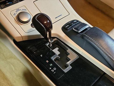 Used 2013 Lexus ES 350 w/ Luxury Pkg image 11