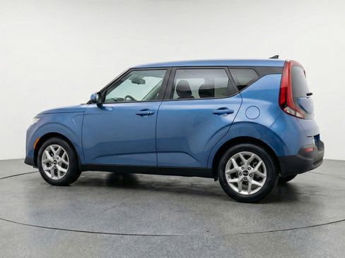 Used 2025 Kia Soul LX w/ LX Technology Package image 6