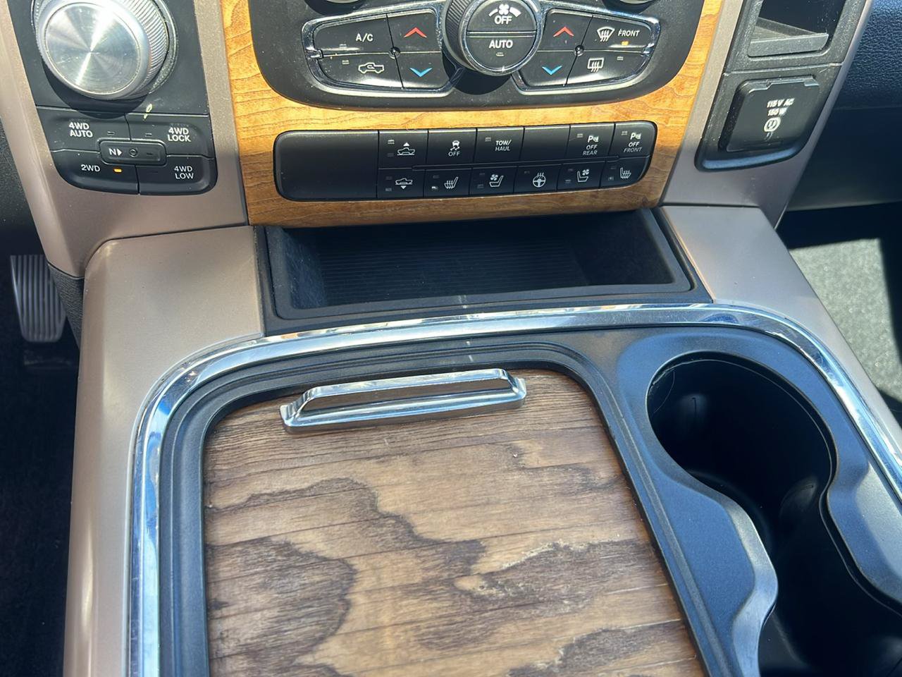 Used 2016 RAM 1500 Laramie Longhorn AWD/4WD image 25