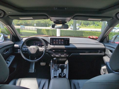 Used 2023 Honda Accord Sport image 28
