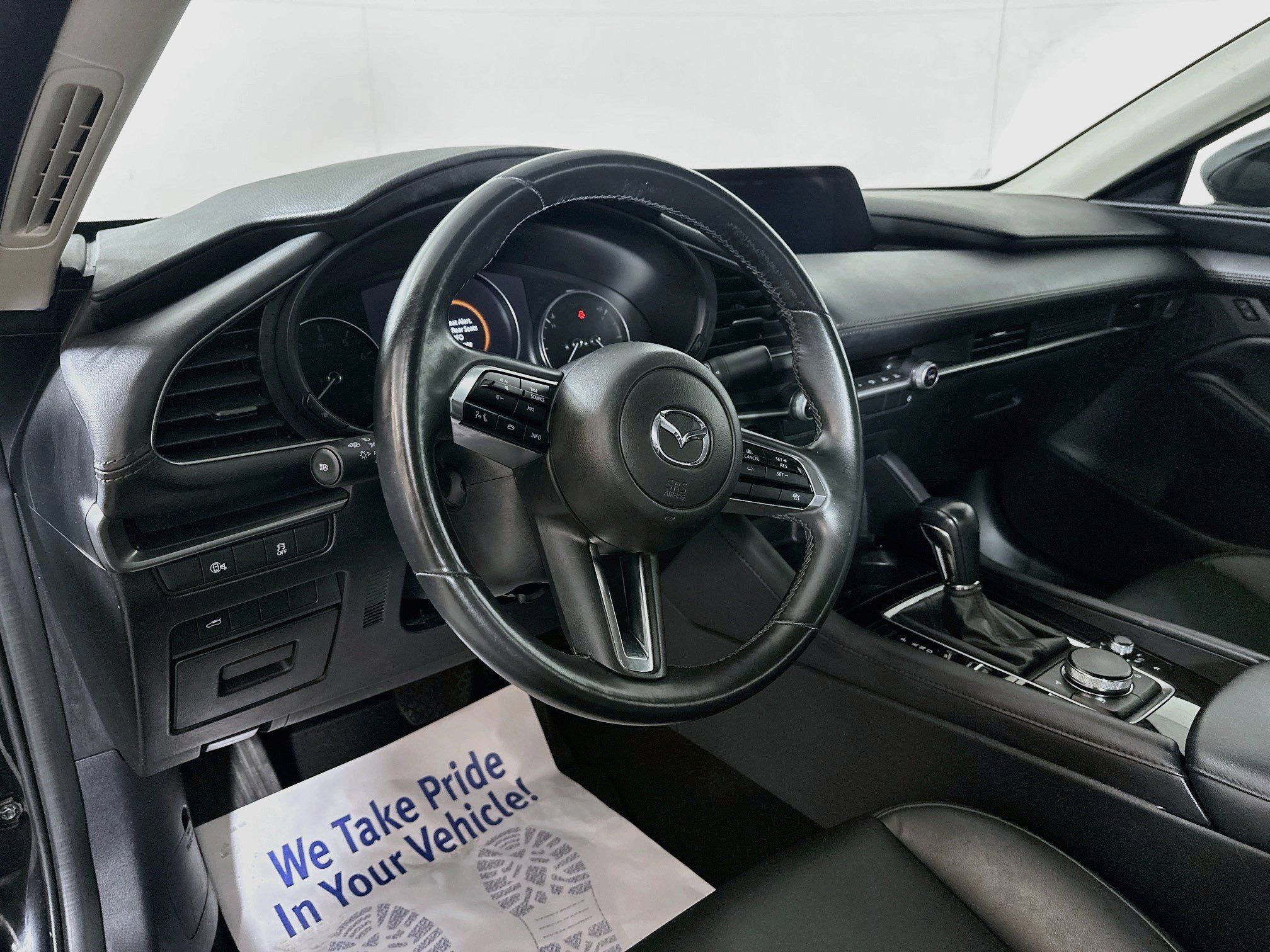 Used 2024 MAZDA MAZDA3 s FWD image 9