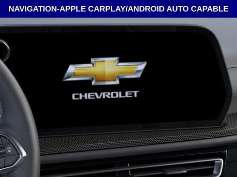 Used 2027 Chevrolet Traverse Z71 AWD/4WD image 2