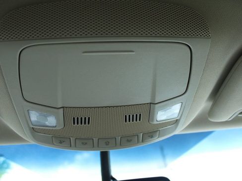 Used 2018 Lincoln MKX Select w/ Select Plus Package FWD image 21
