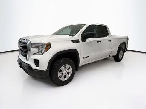 Certified 2019 GMC Sierra 1500 4x4 Double Cab w/ Convenience Package image 3