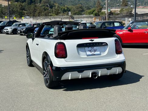 New 2026 MINI Cooper John Cooper Works FWD image 3