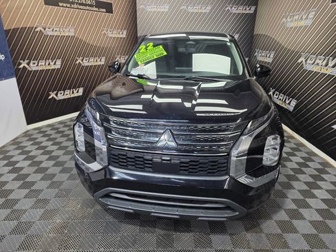 Used 2022 Mitsubishi Outlander ES image 4