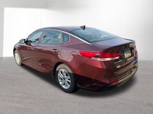 Used 2017 Kia Optima LX w/ Driver Convenience Package FWD image 26