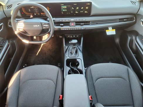 New 2025 Kia K4 LXS image 20
