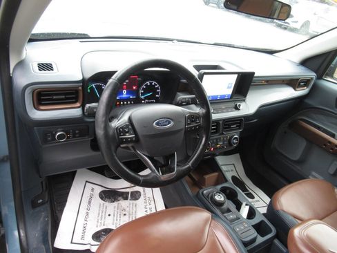 Used 2022 Ford Maverick Lariat w/ Lariat Luxury Package image 19