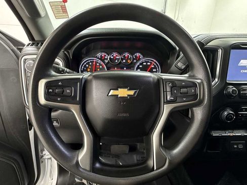 Used 2020 Chevrolet Silverado 1500 LT w/ Remote Start Package image 16