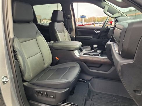 Used 2023 GMC Sierra 1500 SLT w/ SLT Premium Package image 14