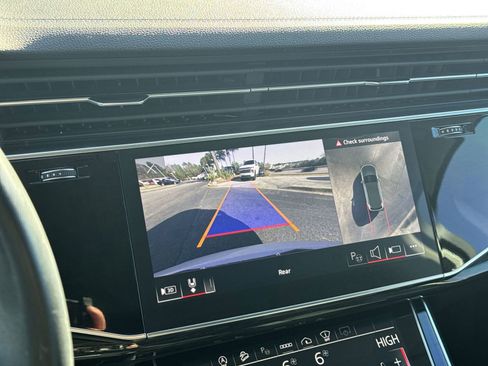 Used 2023 Audi Q7 3.0T Prestige w/ Prestige Package image 25