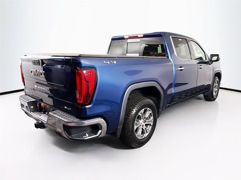 Used 2021 GMC Sierra 1500 SLT w/ SLT Convenience Package AWD/4WD image 11
