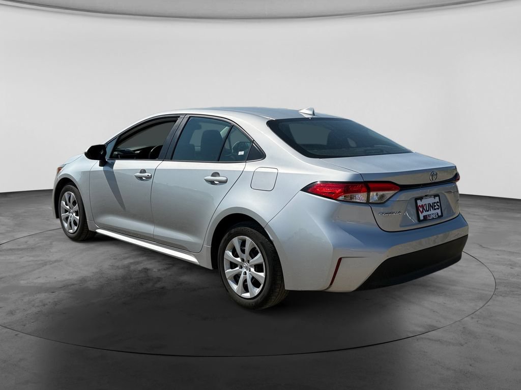 Used 2024 Toyota Corolla LE FWD image 7