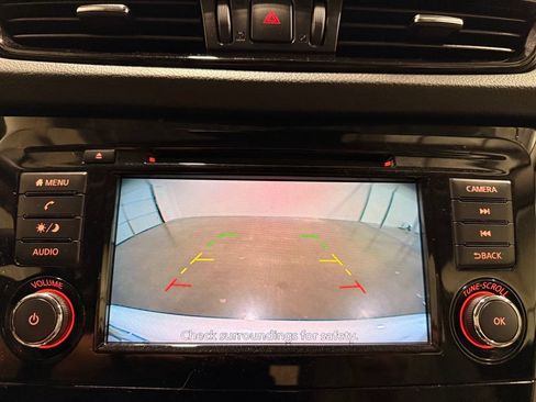 Used 2020 Nissan Rogue Sport SV FWD image 22