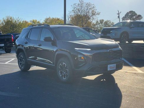 New 2026 Chevrolet Equinox ACTIV image 2