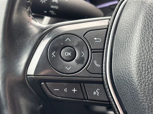 Used 2020 Toyota Camry SE image 18