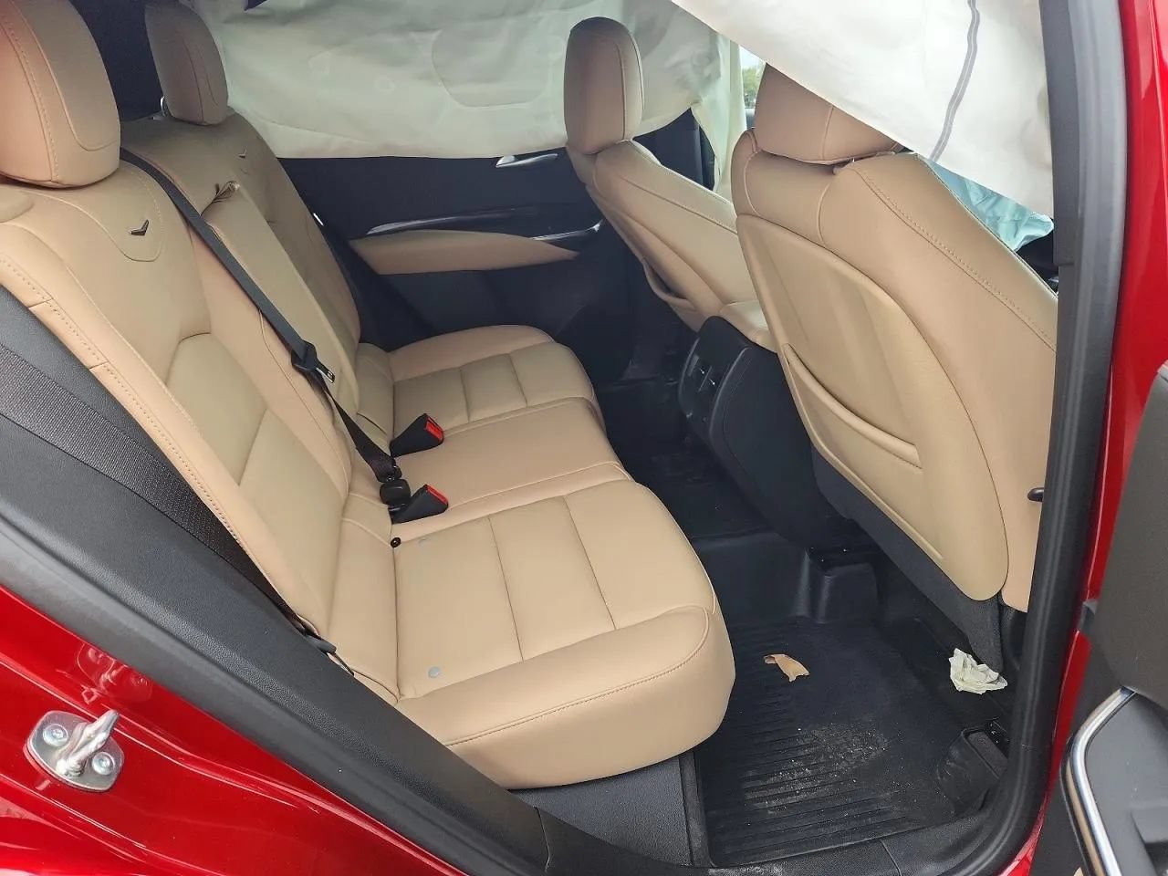 Used 2025 Cadillac XT4 Premium Luxury w/ LPO, Floor Liner Package FWD image 11