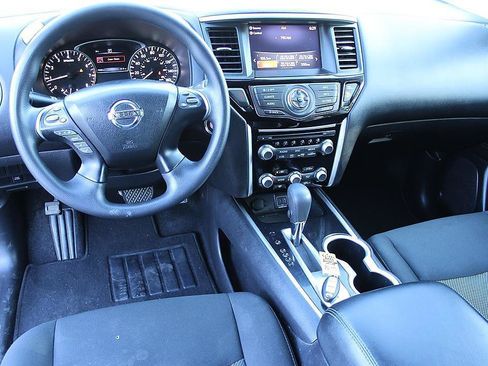 Used 2020 Nissan Pathfinder S FWD image 13