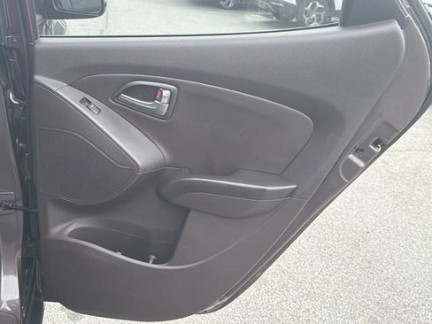 Used 2014 Hyundai Tucson SE FWD image 16