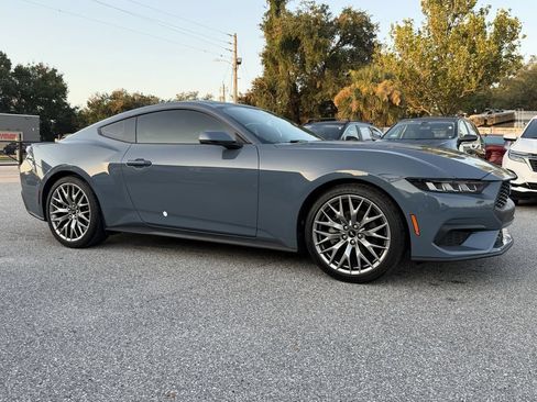 Used 2025 Ford Mustang Premium RWD image 2