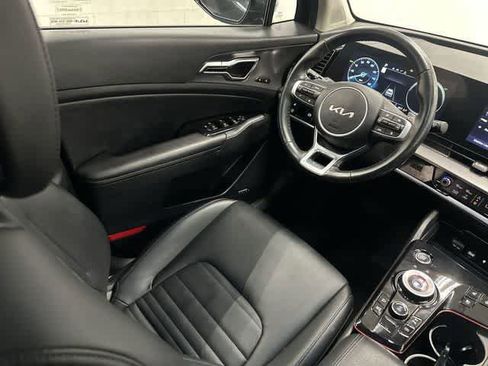 Used 2023 Kia Sportage SX Prestige image 12