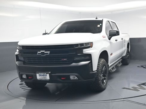 Used 2021 Chevrolet Silverado 1500 LT Trail Boss w/ Convenience Package II AWD/4WD image 11