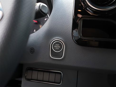 New 2025 Mercedes-Benz Sprinter 2500 image 31