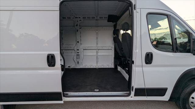 Used 2023 RAM ProMaster 2500 FWD image 17